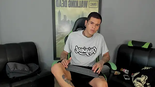 jamesinked  online show from January 31, 2025, 6:36 pm