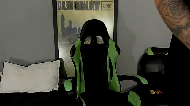 jamesinked  online show from March 13, 2025, 8:22 pm