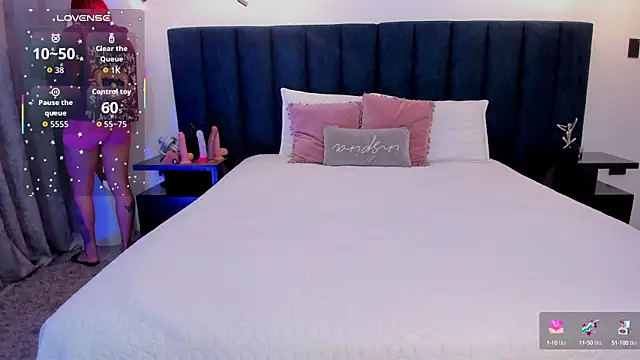 susyy7 online show from October 17, 2025, 3:42 am