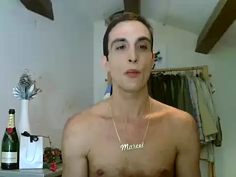 Lepetitmarcel online show from October 19, 2025, 11:44 am