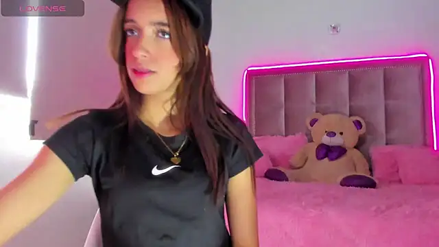 Snapshot of Melody_Ds chatting on January 4, 2025, 9:31 pm Melody Ds online show from January 4, 2025, 9:31 pm