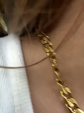 Snapshot of Melody_Ds chatting on October 1, 2025, 9:21 pm Melody Ds online show from October 1, 2025, 9:21 pm