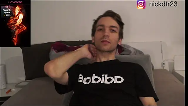 nickdtr online show from February 24, 2025, 9:09 pm