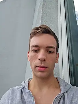 nickdtr online show from September 14, 2025, 11:42 am