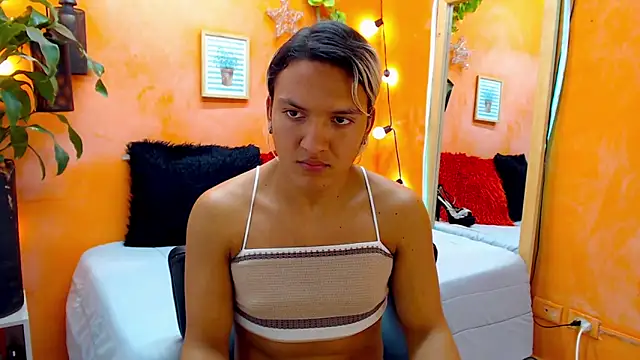 Snapshot of aslyhernandez_7 chatting on January 3, 2025, 5:53 pm aslyhernandez 7 online show from January 3, 2025, 5:53 pm