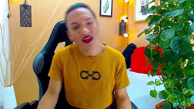 Snapshot of aslyhernandez_7 chatting on September 15, 2025, 3:12 pm aslyhernandez 7 online show from September 15, 2025, 3:12 pm