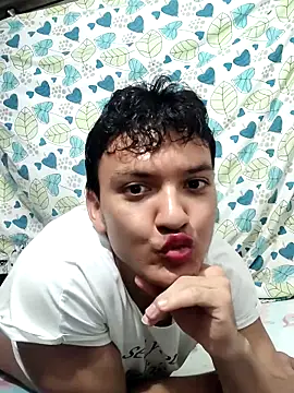 aslyhernandez 7 online show from February 13, 2026, 4:36 pm