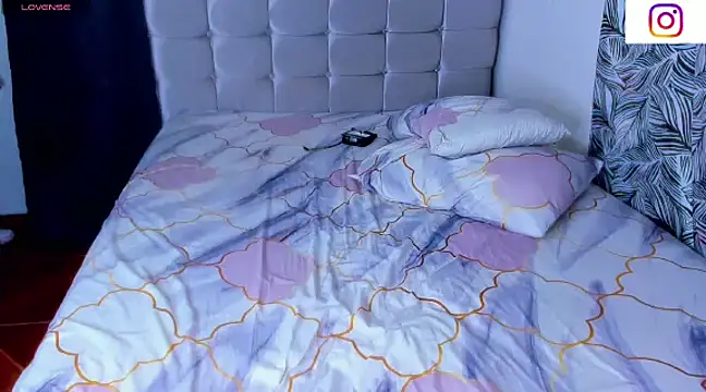 Snapshot of saskya chatting on March 8, 2025, 10:43 am saskya online show from March 8, 2025, 10:43 am