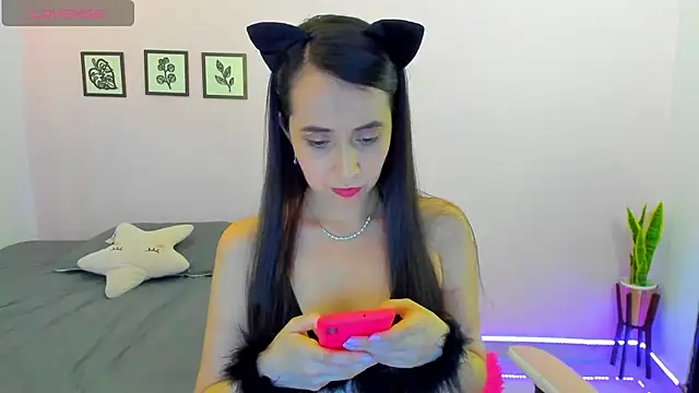 sophie pazz online show from October 27, 2025, 10:25 pm