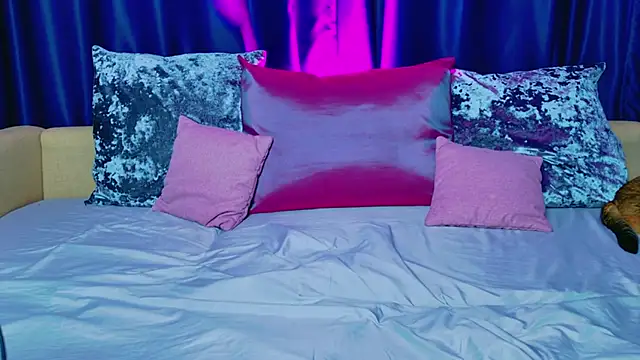  Alison   online show from June 10, 2026, 3:50 am