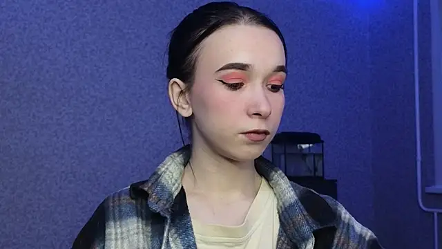 LilithStrangfor online show from April 26, 2026, 11:35 pm