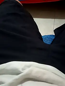 beautiful hands  online show from October 18, 2025, 9:54 am