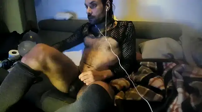 P4RtYBOII92 online show from January 30, 2025, 5:09 am