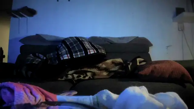 P4RtYBOII92 online show from February 5, 2025, 4:36 pm