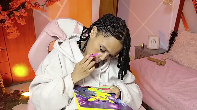 Elith noa online show from December 21, 2025, 7:37 am