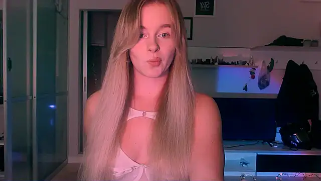 Eva Jaya online show from September 19, 2025, 1:01 pm