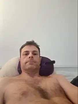 steb1980 online show from April 1, 2026, 10:40 pm