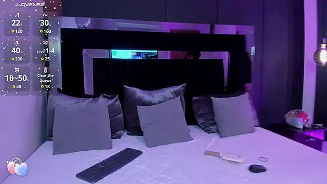 Snapshot of shaina_vasquez chatting on March 13, 2025, 7:28 pm shaina vasquez online show from March 13, 2025, 7:28 pm