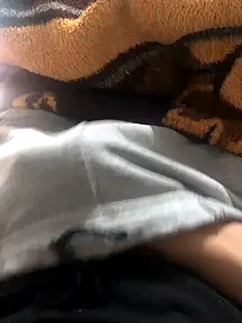 kerimyuce online show from December 1, 2025, 5:51 pm