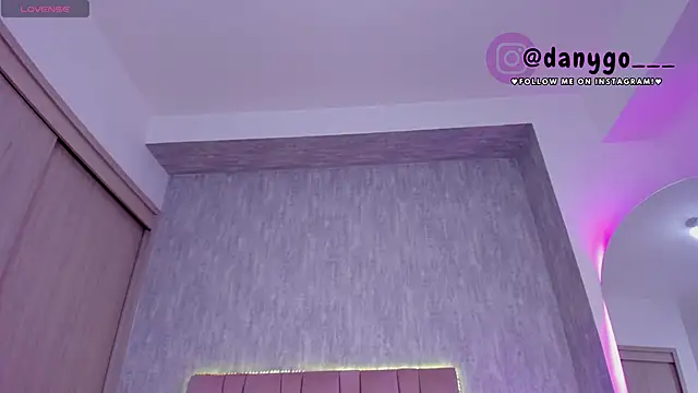 ZarianaEvanz online show from March 16, 2025, 9:37 pm