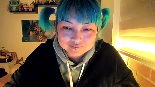 Shaddycute  online show from February 5, 2026, 12:26 am