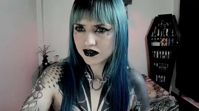 Snapshot of DimmuandDarkness chatting on May 17, 2026, 10:06 pm DimmuandDarkness online show from May 17, 2026, 10:06 pm