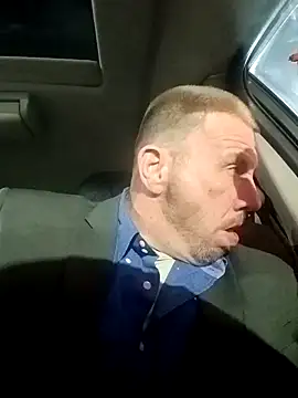 Snapshot of gettinit2wice chatting on December 13, 2024, 10:08 am gettinit2wice online show from December 13, 2024, 10:08 am