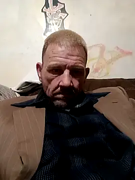 Snapshot of gettinit2wice chatting on December 15, 2024, 12:06 pm gettinit2wice online show from December 15, 2024, 12:06 pm