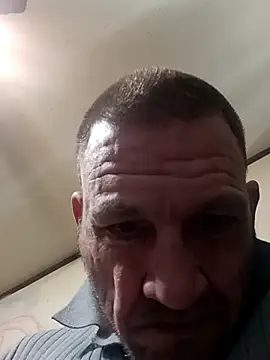 Snapshot of gettinit2wice chatting on February 13, 2025, 6:27 pm gettinit2wice online show from February 13, 2025, 6:27 pm