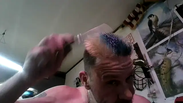 Snapshot of gettinit2wice chatting on October 25, 2025, 1:29 pm gettinit2wice online show from October 25, 2025, 1:29 pm