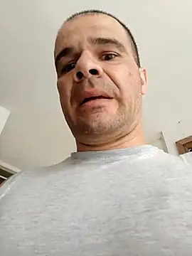 LEIRIS Y FRED 01 online show from February 10, 2026, 3:49 pm