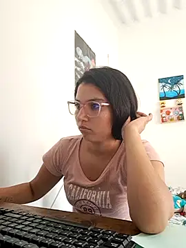 HannaKlein online show from February 17, 2025, 6:59 pm