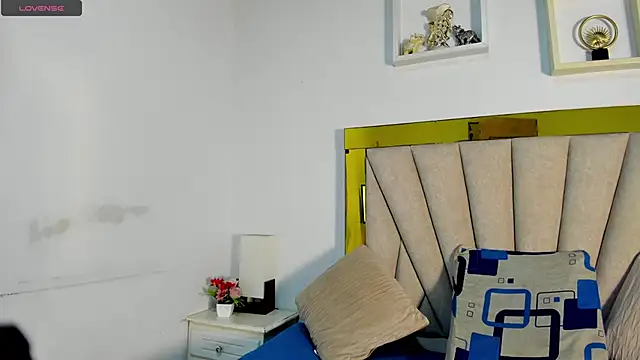 vahiolet fuentes online show from December 3, 2025, 3:03 am