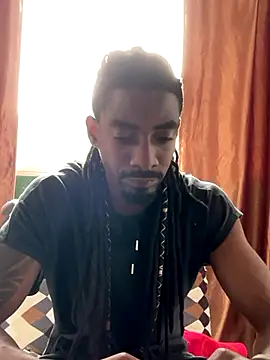 Malkon Big online show from October 17, 2025, 7:05 pm