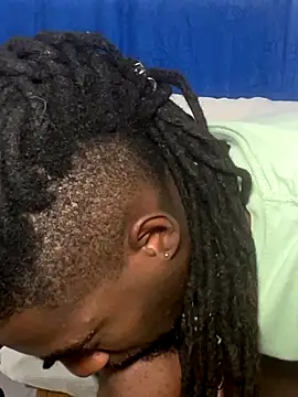 Malkon Big online show from October 28, 2025, 10:34 pm