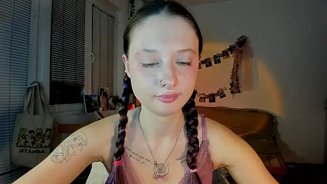 Snapshot of Jenny_darling_love chatting on March 13, 2025, 7:50 pm Jenny darling love online show from March 13, 2025, 7:50 pm