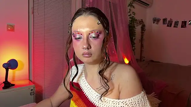 Jenny darling love online show from June 5, 2026, 8:58 pm