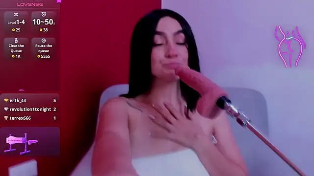 Kate bunny  online show from March 18, 2025, 2:15 pm