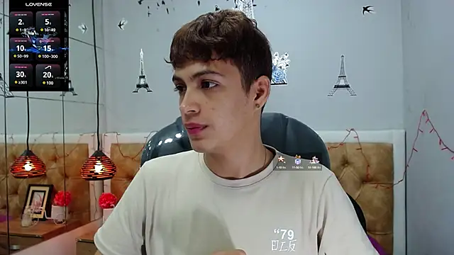 Snapshot of SkinnyBoy_ chatting on February 18, 2025, 12:28 pm SkinnyBoy online show from February 18, 2025, 12:28 pm