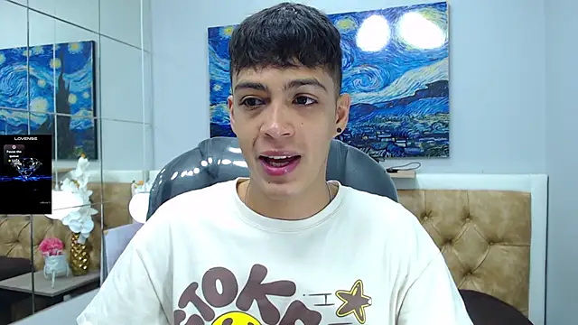 Snapshot of SkinnyBoy_ chatting on October 5, 2025, 1:09 pm SkinnyBoy online show from October 5, 2025, 1:09 pm