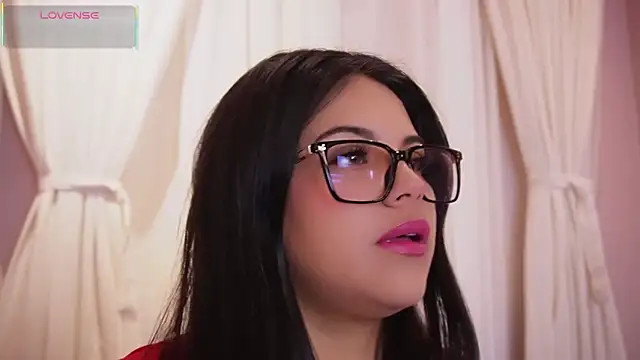 Sophia wilsonn  online show from October 12, 2025, 8:35 am