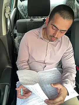 shivani0999 online show from February 11, 2026, 3:44 am