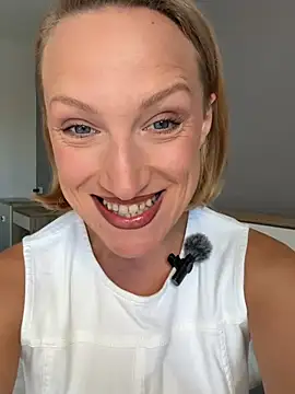 UmaTruewoman online show from April 26, 2026, 3:48 am