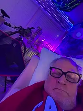 Mimmoromeo1973 online show from February 7, 2026, 7:56 am