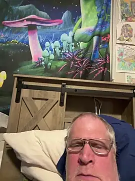 Mimmoromeo1973 online show from April 21, 2026, 4:52 am