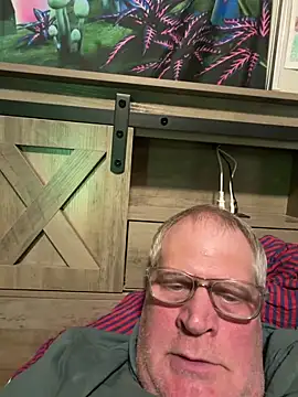 Mimmoromeo1973 online show from April 29, 2026, 5:44 am