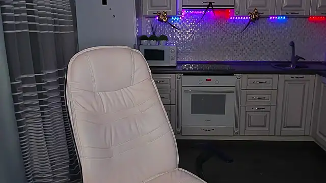 Snapshot of mirrorofsoul chatting on December 27, 2024, 5:09 am mirrorofsoul online show from December 27, 2024, 5:09 am