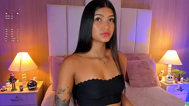 CaseyPiierce online show from October 14, 2025, 8:09 pm