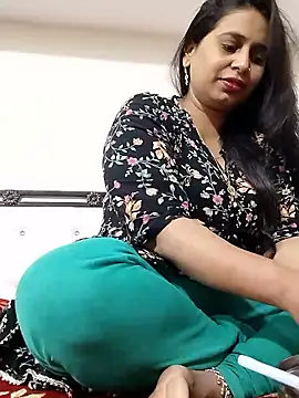 Rasmalai786 online show from November 11, 2025, 4:12 am