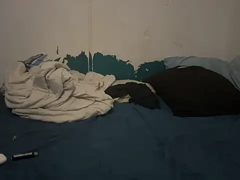 cloudy switch online show from November 30, 2025, 6:28 am